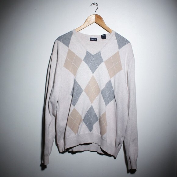 Izod Argyle V-Neck Sweater Men XL Tan Preppy Style Knit Pullover - Picture 1 of 7